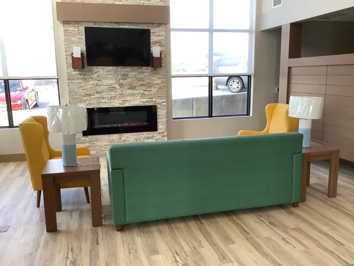 Comfort Suites Colorado Springs East - Medical Center Area Εξωτερικό φωτογραφία