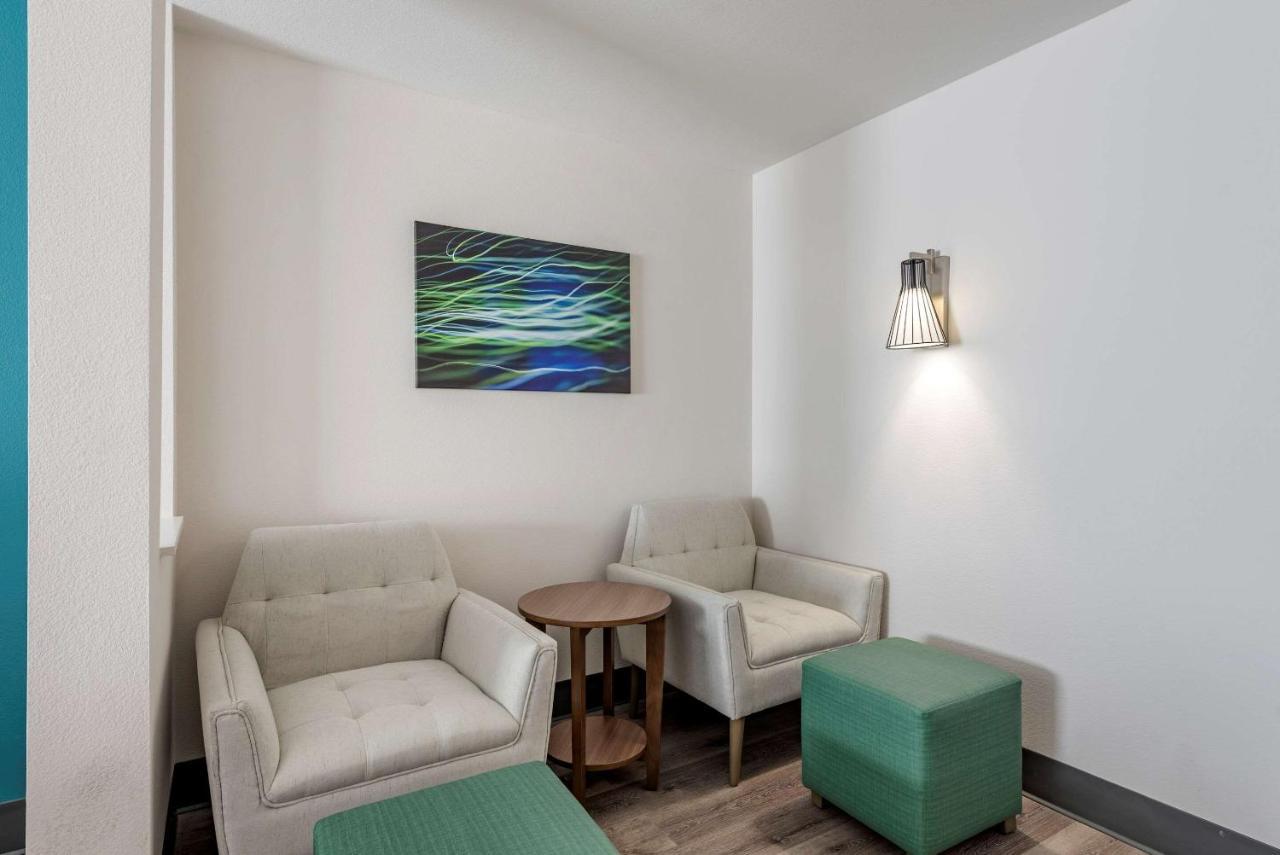 Comfort Suites Colorado Springs East - Medical Center Area Εξωτερικό φωτογραφία