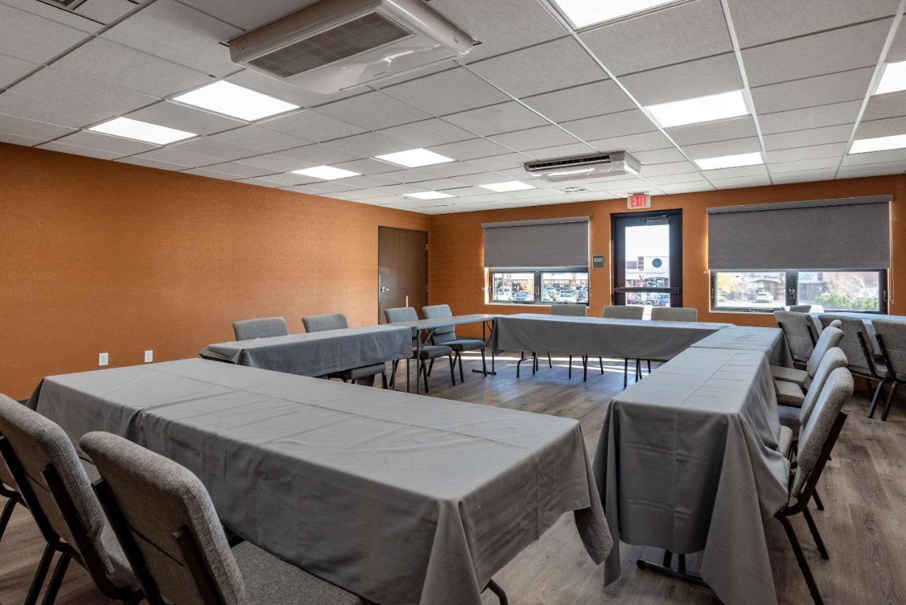 Comfort Suites Colorado Springs East - Medical Center Area Εξωτερικό φωτογραφία
