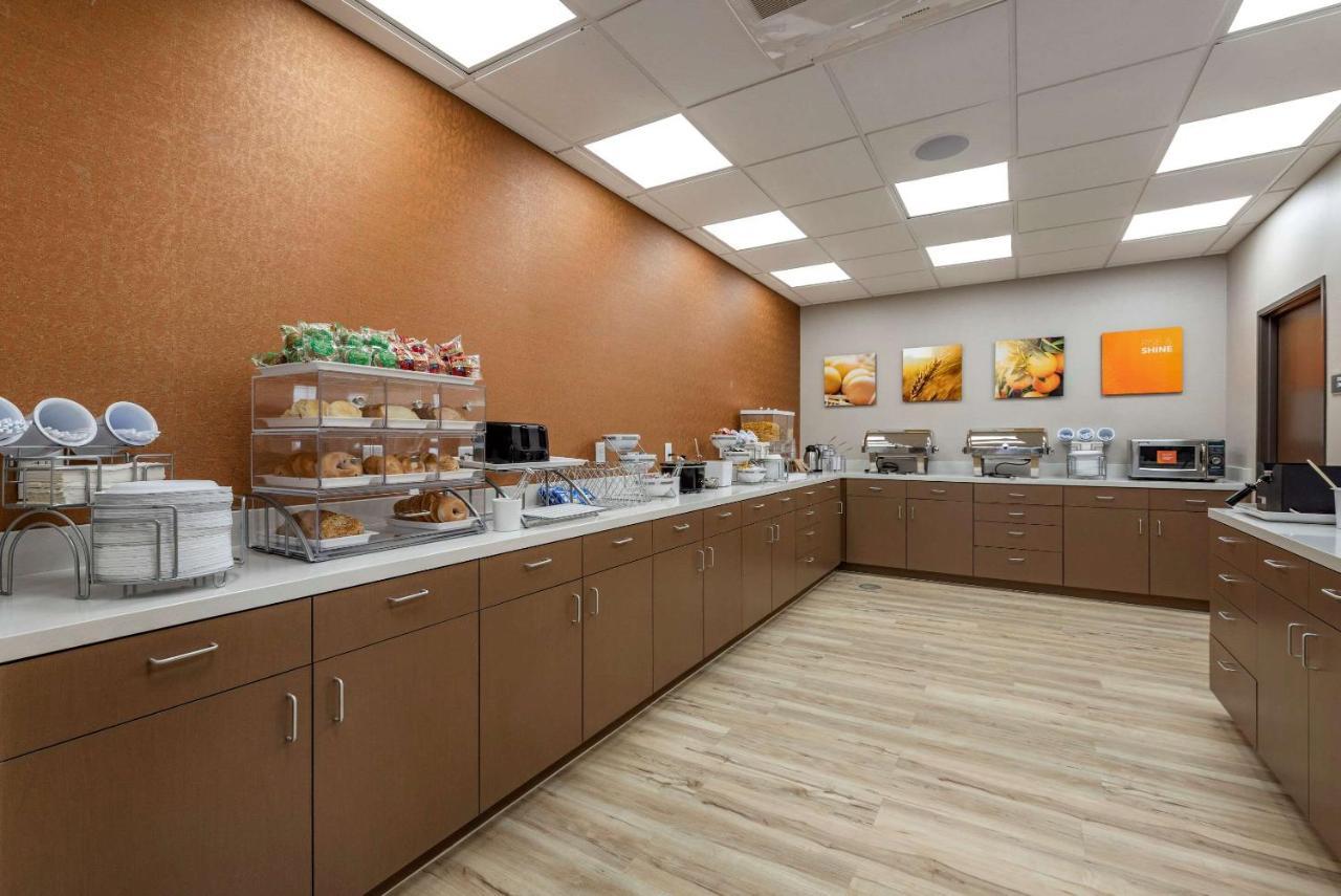 Comfort Suites Colorado Springs East - Medical Center Area Εξωτερικό φωτογραφία
