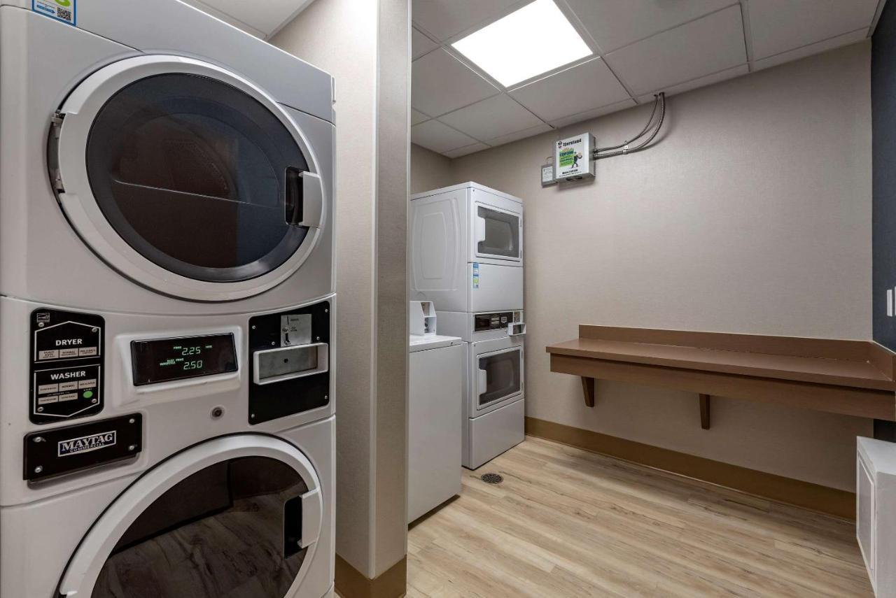 Comfort Suites Colorado Springs East - Medical Center Area Εξωτερικό φωτογραφία