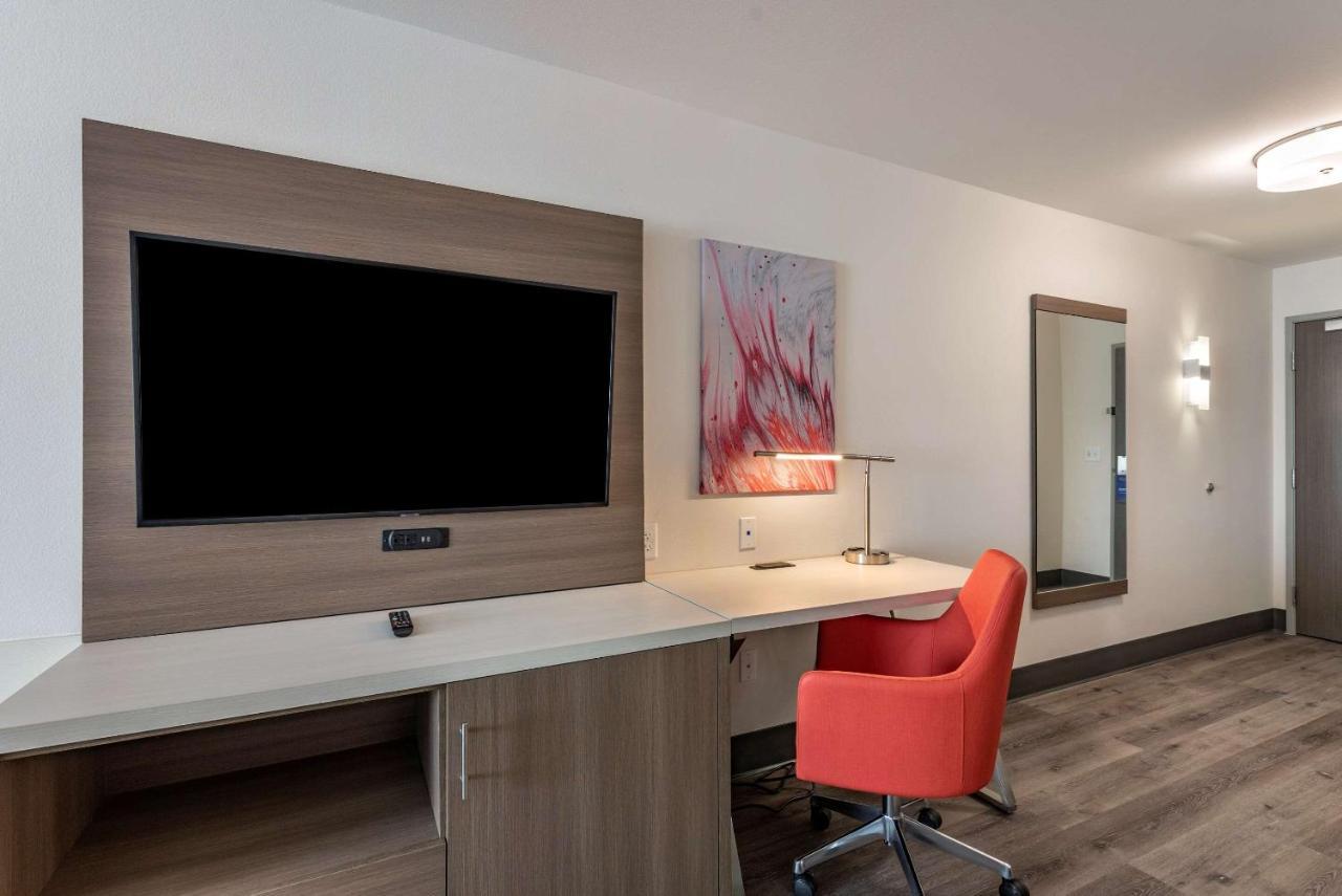Comfort Suites Colorado Springs East - Medical Center Area Εξωτερικό φωτογραφία