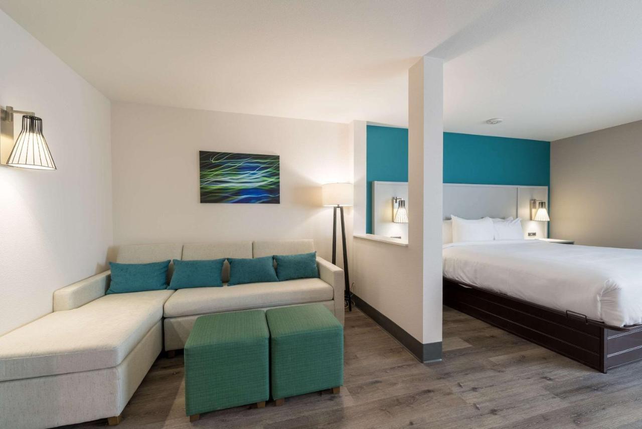 Comfort Suites Colorado Springs East - Medical Center Area Εξωτερικό φωτογραφία