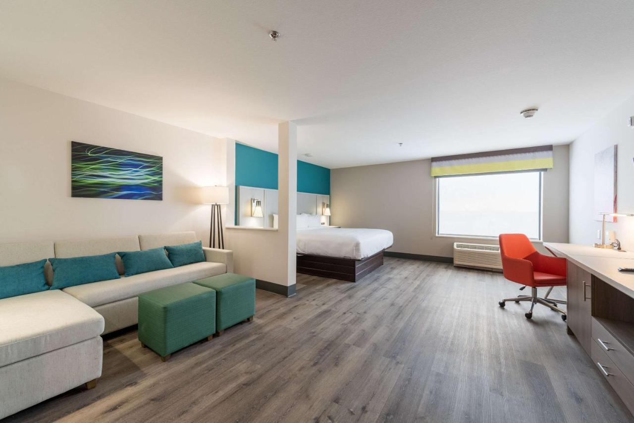 Comfort Suites Colorado Springs East - Medical Center Area Εξωτερικό φωτογραφία