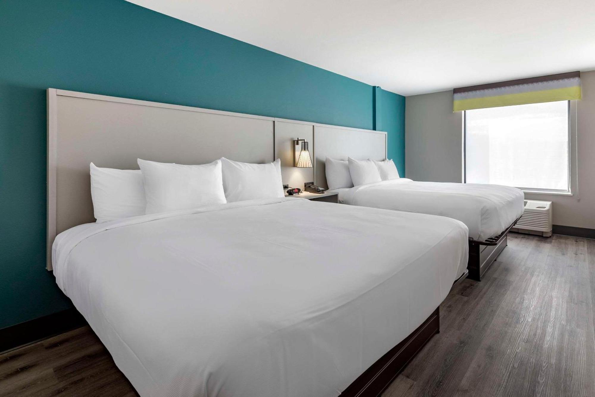 Comfort Suites Colorado Springs East - Medical Center Area Εξωτερικό φωτογραφία